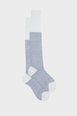 Bresciani Mattia long socks in a cotton and linen blend, with a white and sky blue pattern inspired by Lusitanian majolica.