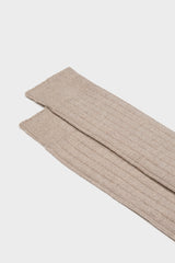 Close-up of the ribbed knit and hand-linked toe on Bresciani 'Lupo' socks, in a solid brown color.