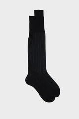 Bresciani Leone long socks in extrafine mercerised Egyptian cotton, in a solid black clor with a pinstripes texture.